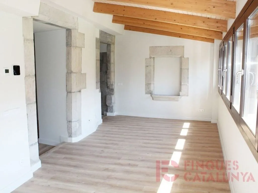 Pièces - Luxury Apartment with Historic Setting in Girona