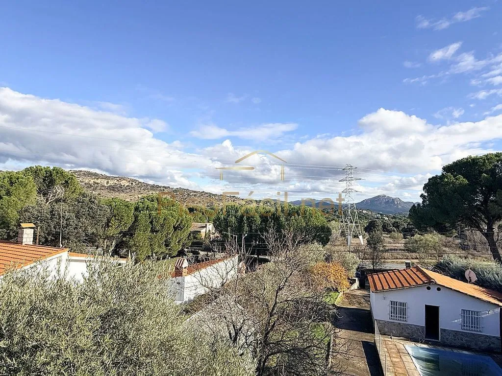 Bassein - Chalet with Pool in El Tiemblo, Ávila