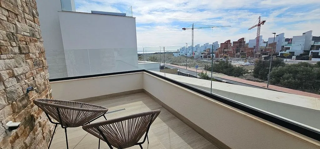 Balcon - Semi-Detached House with Pool in Finestrat