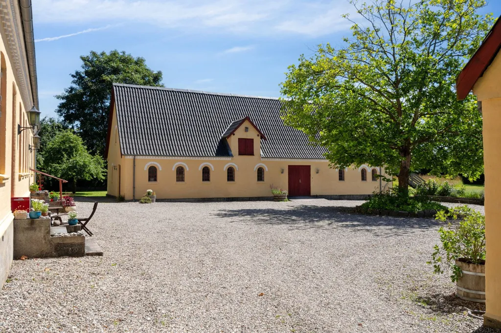 14-room house in Odense S