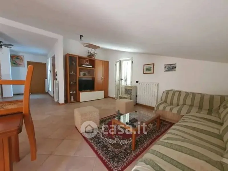 Elutuba - Mansard Trilocale with Balcony in Alba Adriatica