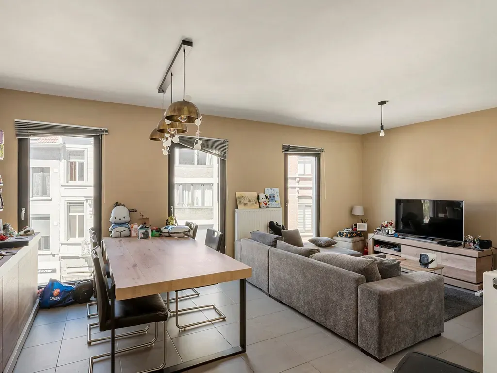 Séjour - Appartement Étage avec Vue sur Antwerpen