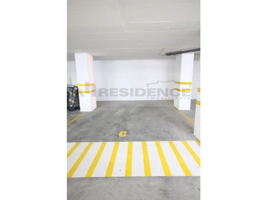 Garage - Luxury Flat with South Terrace in Albufeira