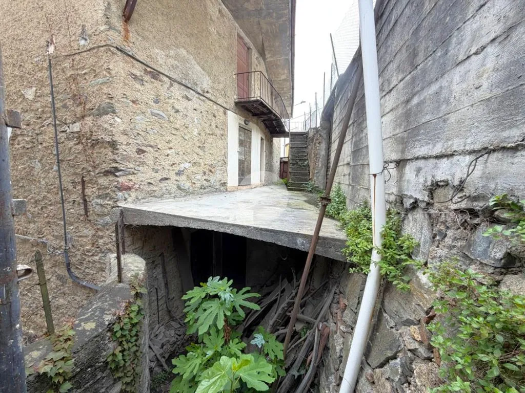 Aed - Independent Rustico with Panoramic Views in Valtellina