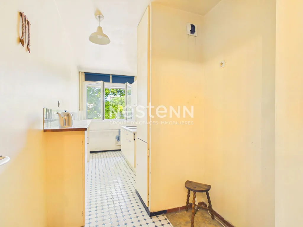 Cuisine - Appartement avec vue canal à Paris 19e