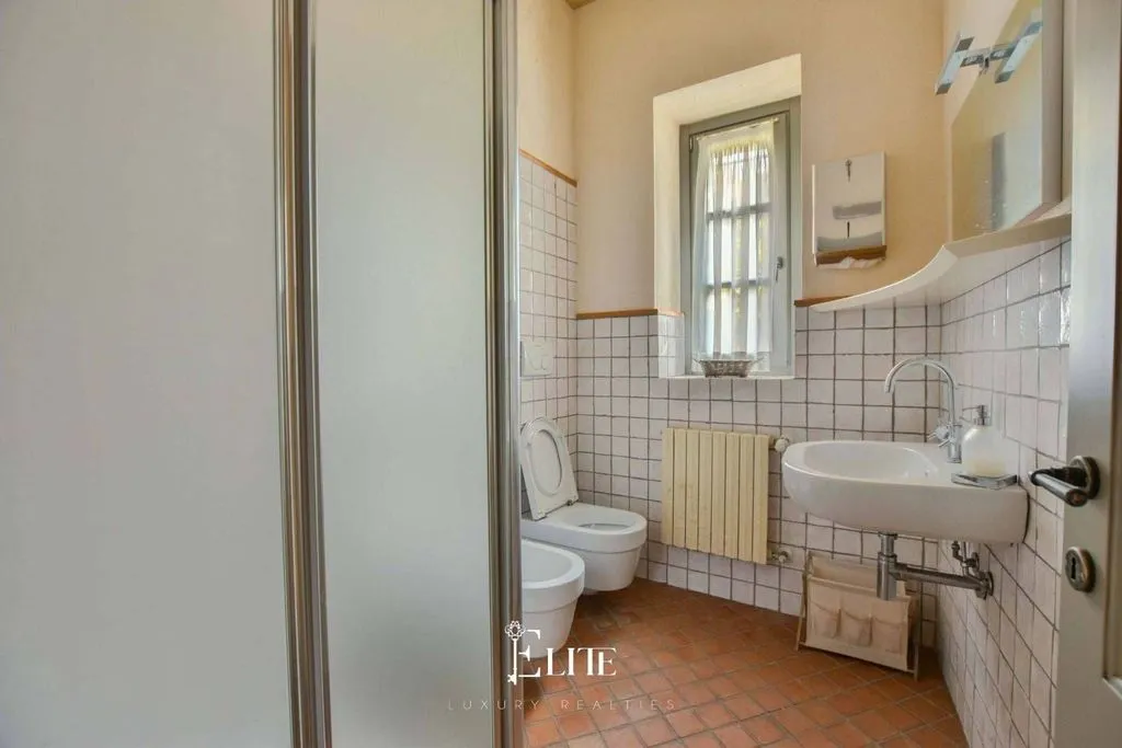 Vannitoad - Historic Villa with Private Garden in Azzate