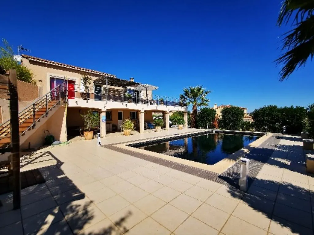 Bassein - Luxury Villa in Adissan