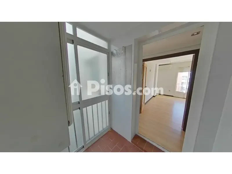 Esik - Apartment with Potential in Calle de los Bomberos