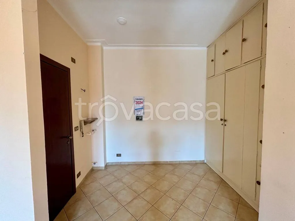 Entrée - Modernised 2-Bed Flat with Balcony in Pinerolo