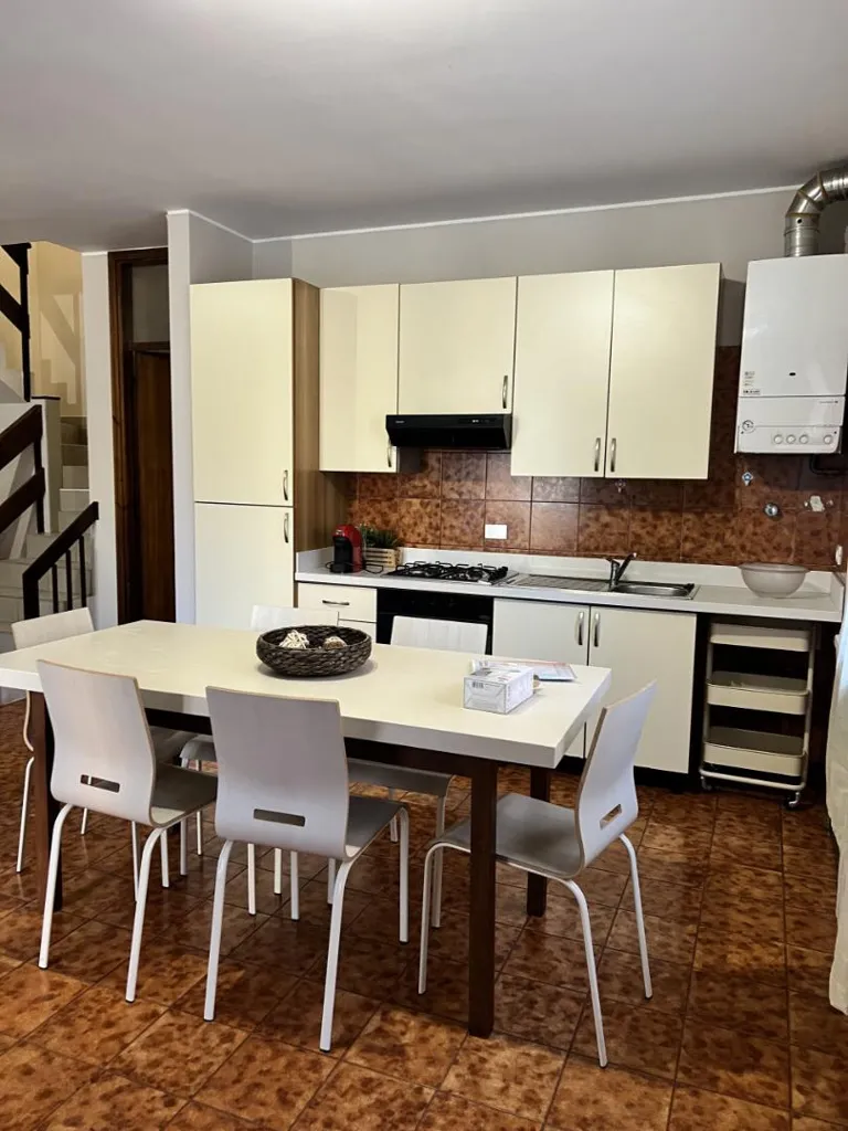 Two-Level Apartment with Pool in Sirmione