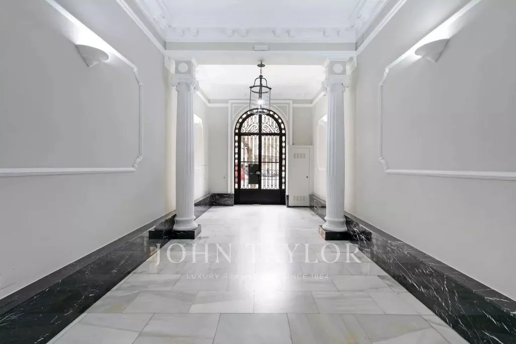 Esik - Luxury Flat with Balconies in Salamanca, Madrid