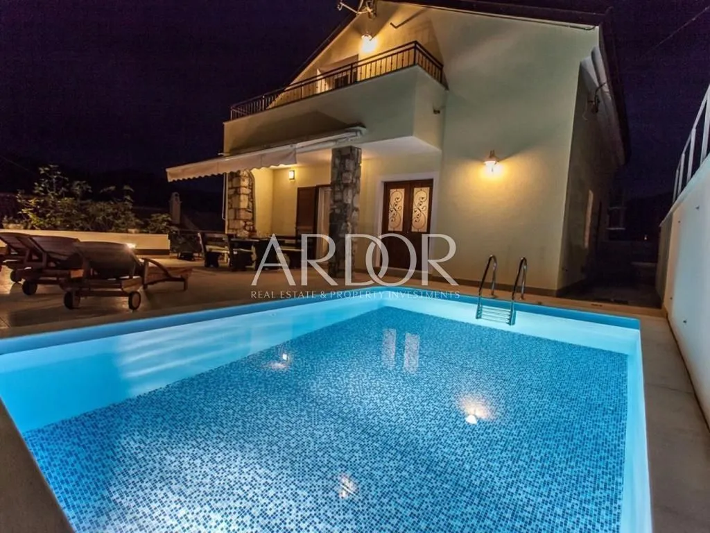 Bassein - Villa with Sea View in Tribalj