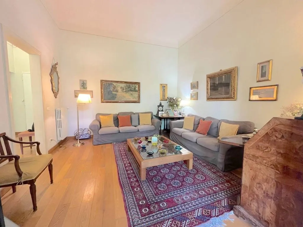 Elutuba - Luxury Flat with Private Garden in Florence