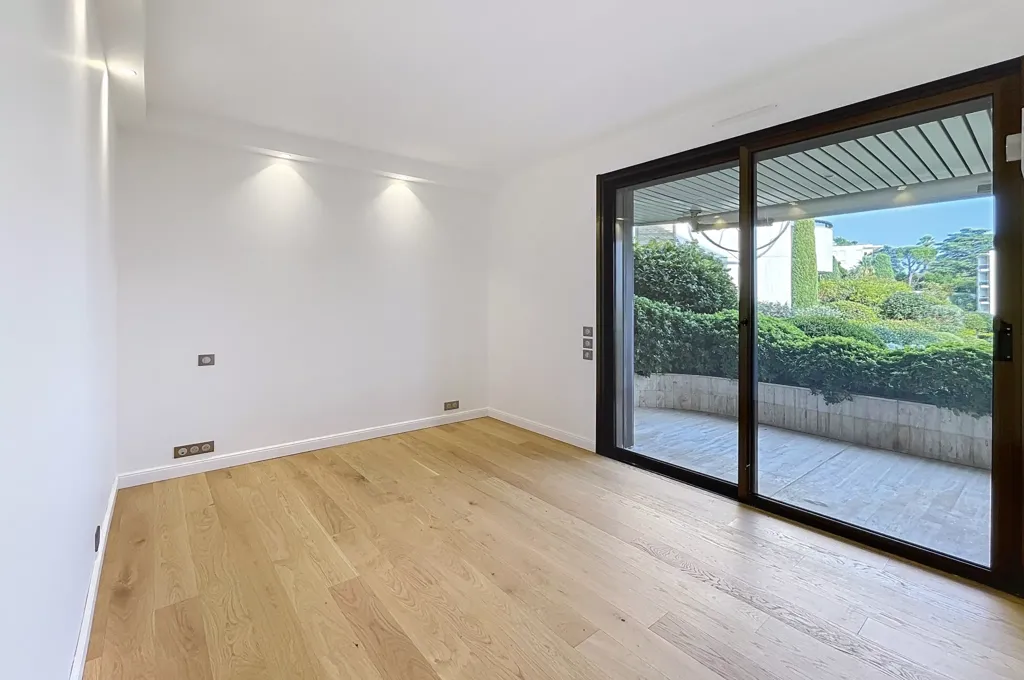 Pièces - Appartement-Villa avec Terrasses et Vue Mer à Cannes