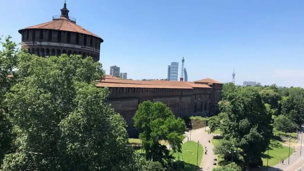 Apartment with Castle View in Milan