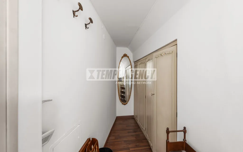 Entrée - Penthouse with Panoramic View in Milan