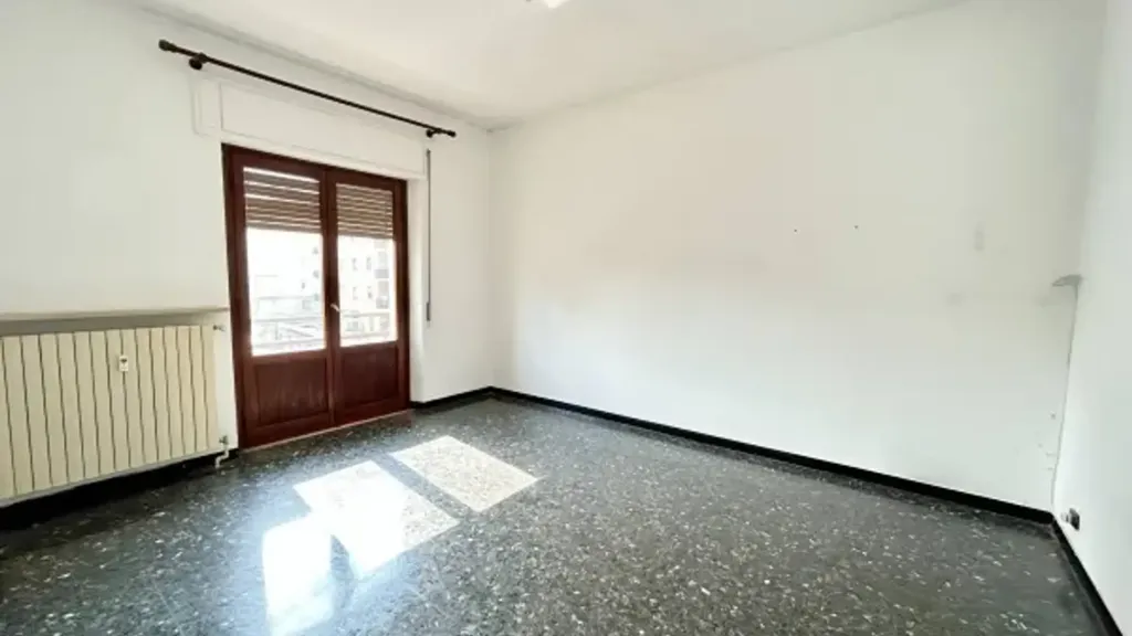 Pièces - Spacious Apartment with Balcony in Acqui Terme