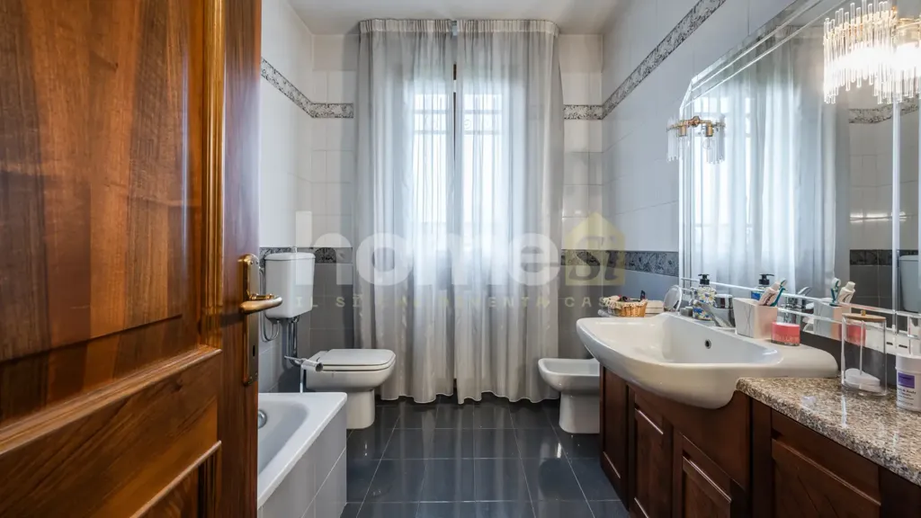 Vannitoad - Luxury Villa with Garden in Modena