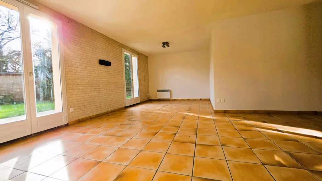 Séjour - Maison Pavillonnaire avec Terrasse à Montauban