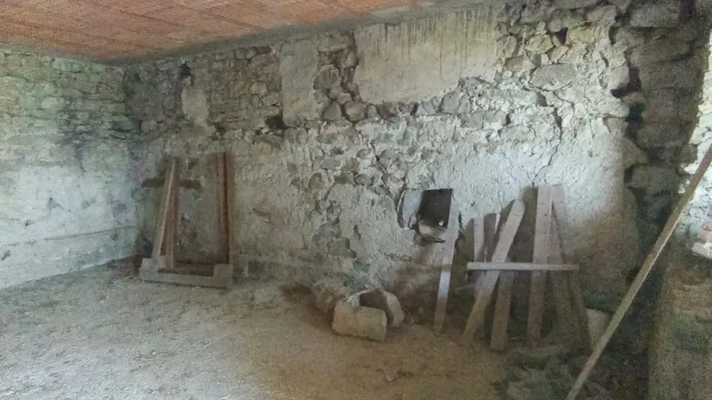 Toad - Rustic Property with Garden in Meylan