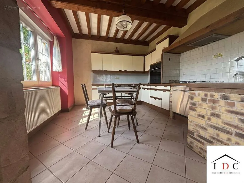 Cuisine - Maison en Pierre avec Balcon à Schaeferhof, Dabo