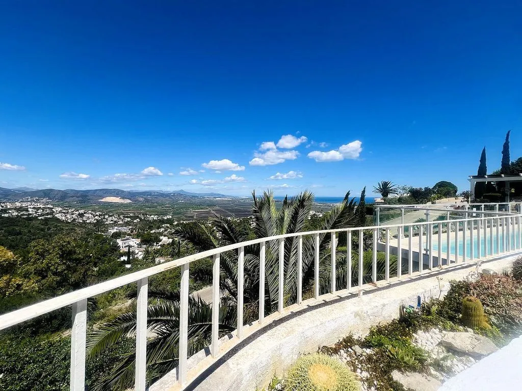 Piscina - Single-Storey Villa with Pool in Monte Pego