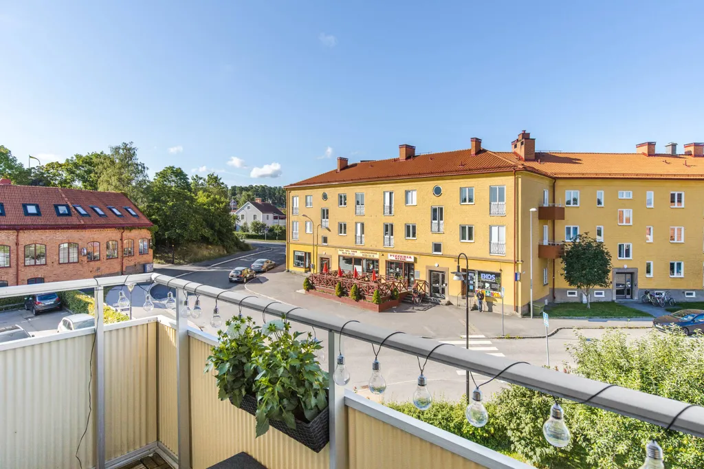 Balcon - Stylish Apartment with Balcony in Central Strängnäs