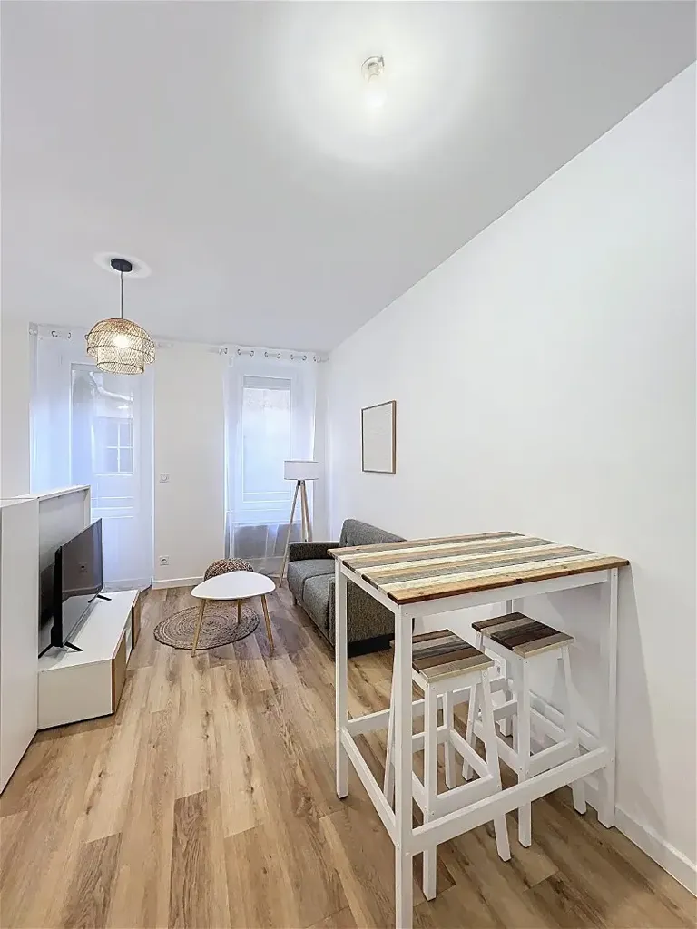 Elutuba - Studio with Balcony in Villeneuve sur Lot