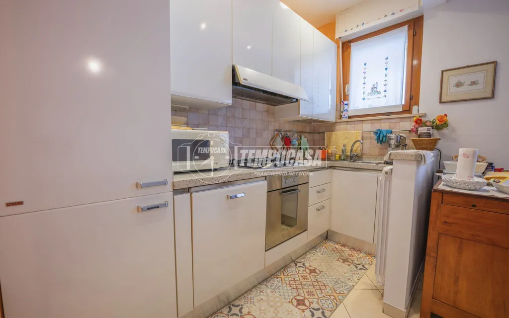 Cucina - Trilocale with Balconies in Senigallia