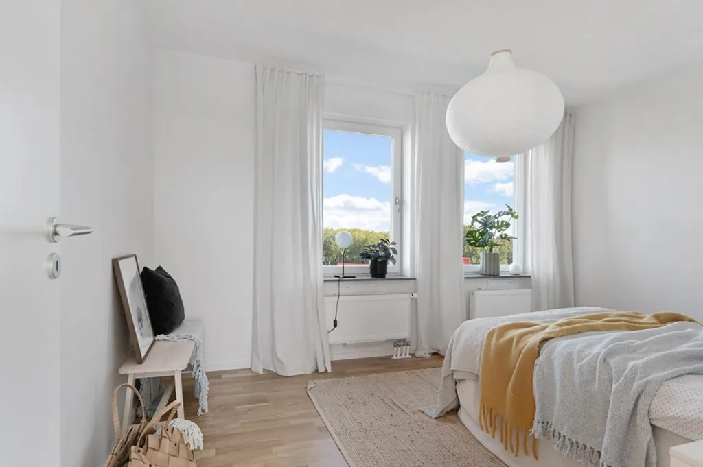 Magamistoad - Apartment with Balcony in Solna