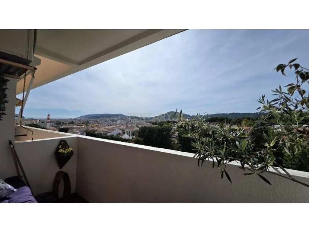 Balcon - Luxury Apartment with River View in Setúbal