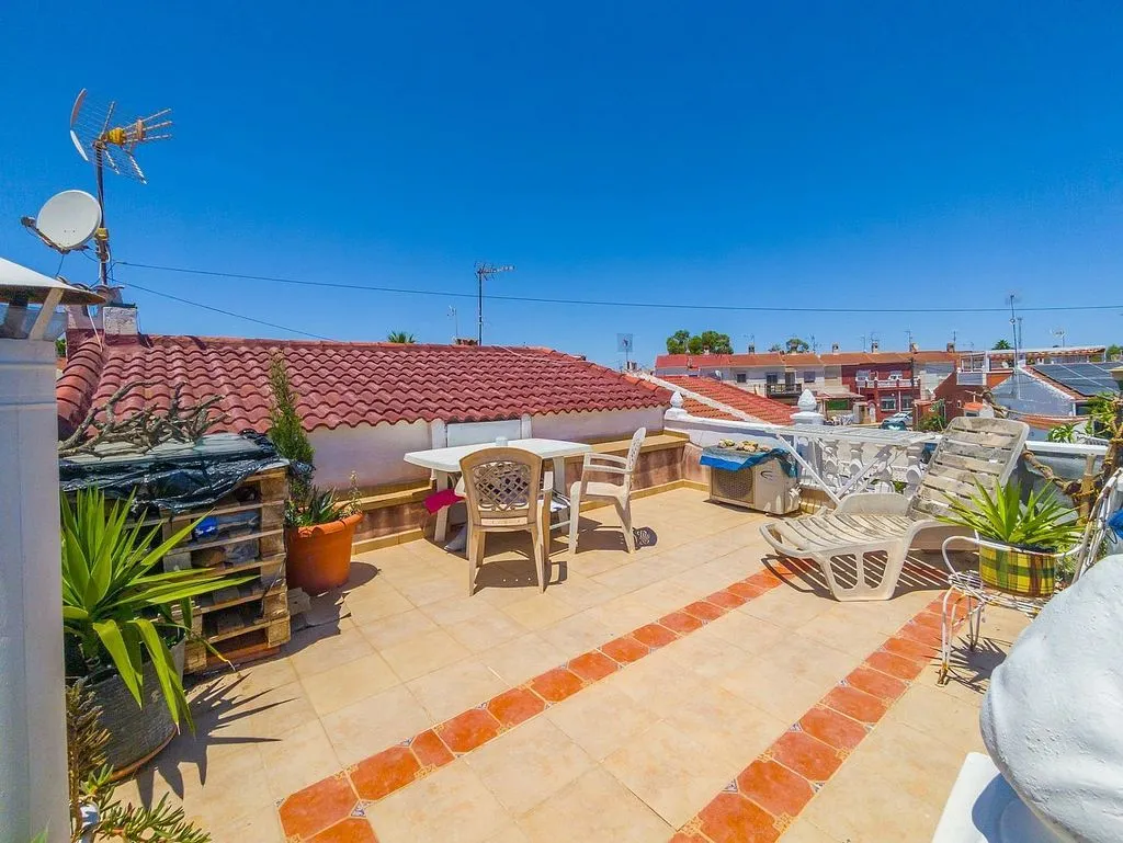 Terrace - Bungalow with Garden in Torrevieja