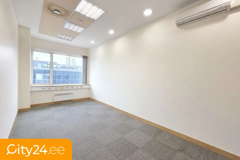 Studio - Office Space with Amenities in Tallinn Centre