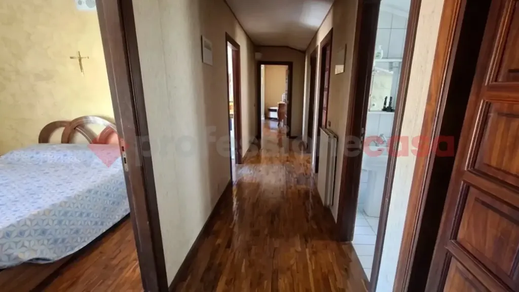 Esik - Mansard Apartment with Balcony in Roccapiemonte