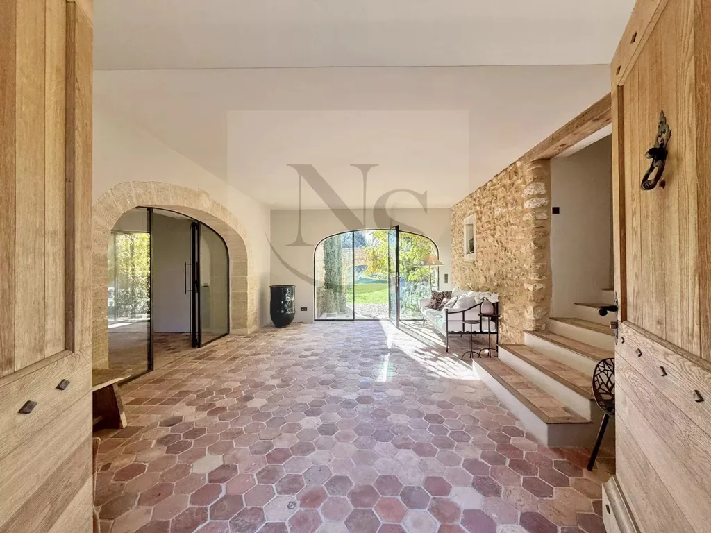 hallway_entrance