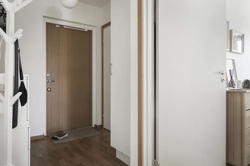Entrée - Apartment with Balcony in Gråbo Centre