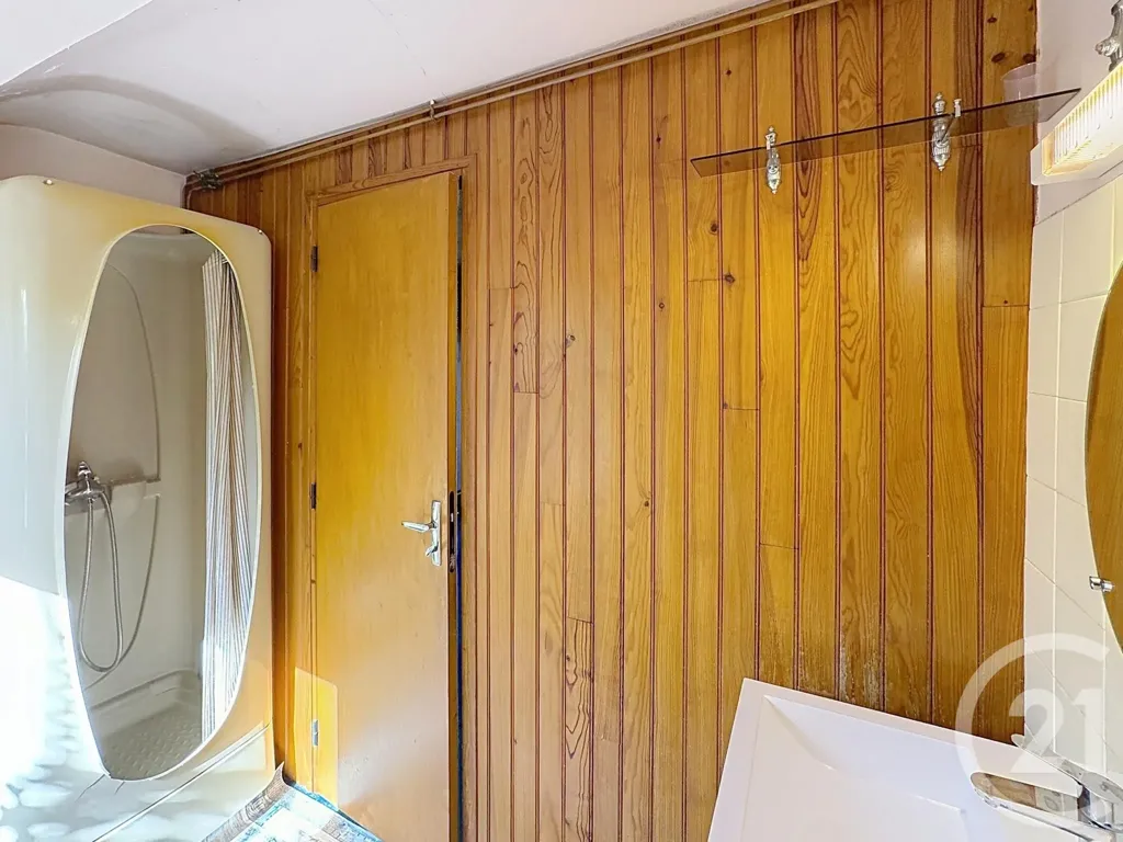 Salles de bain - Maison Ancienne à Rénover au Centre de Lamotte-Beuvron