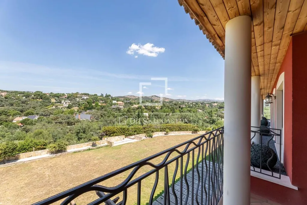 Balcon - Villa with Panoramic Views in Las Rozas