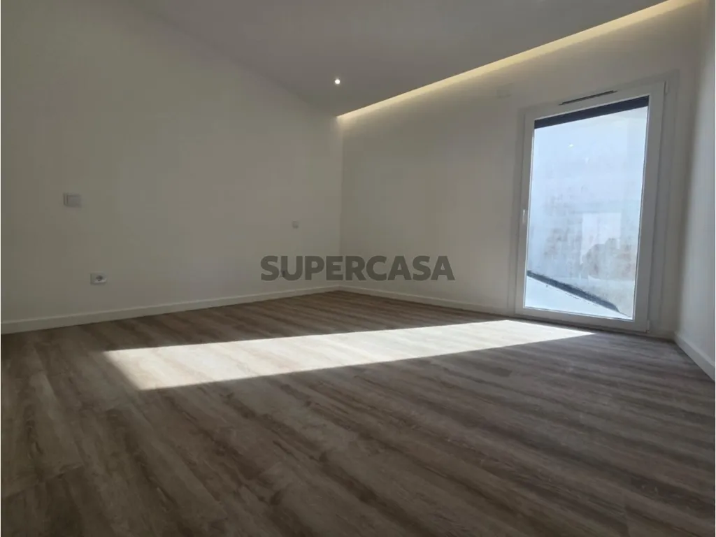 Pièces - Duplex House with Pool in Aroeira