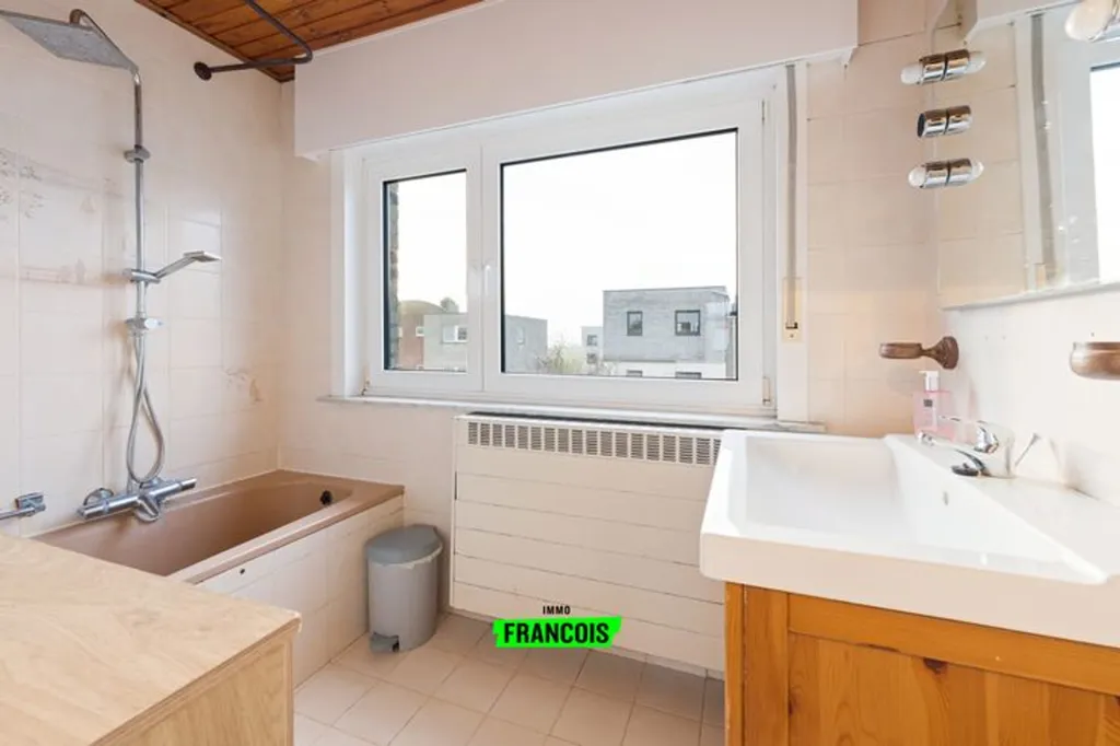 Vannitoad - Terraced House with Solar Panels in Wenduine