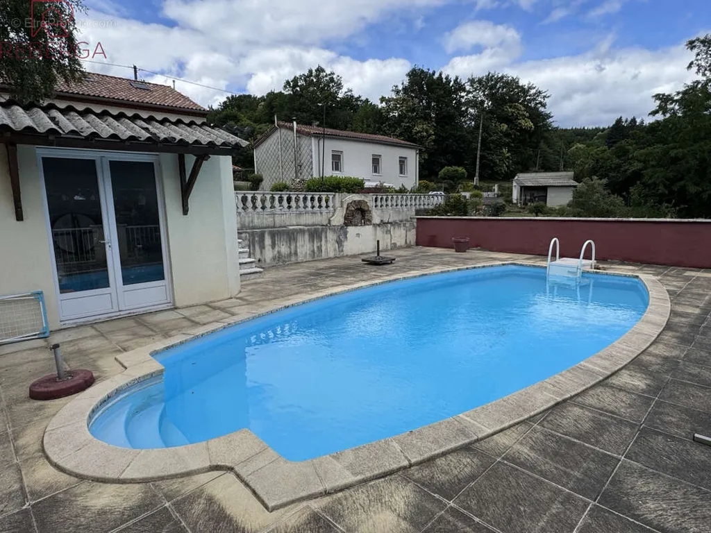 Bassein - Charming House with Pool in Bout du Pont de l'Arn