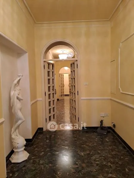 Esik - Spacious Apartment with Balcony in Cagliari