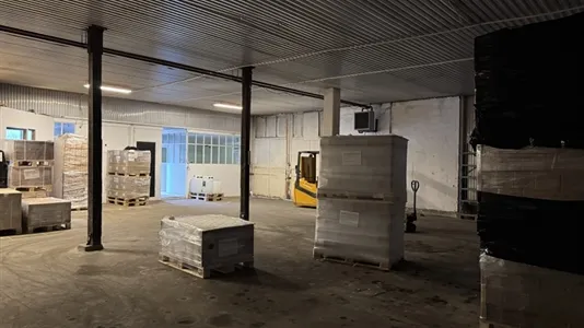 Pièces - Warehouse with Office Facilities in Herlev