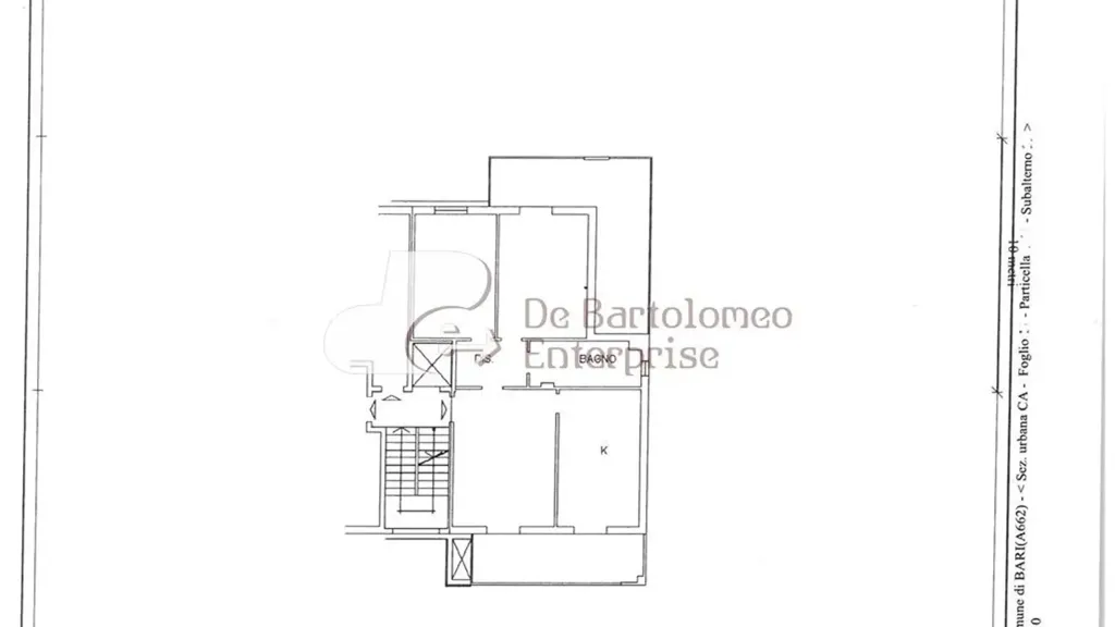 Plan - Spacious 3-Room Apartment with Balcony in Bari
