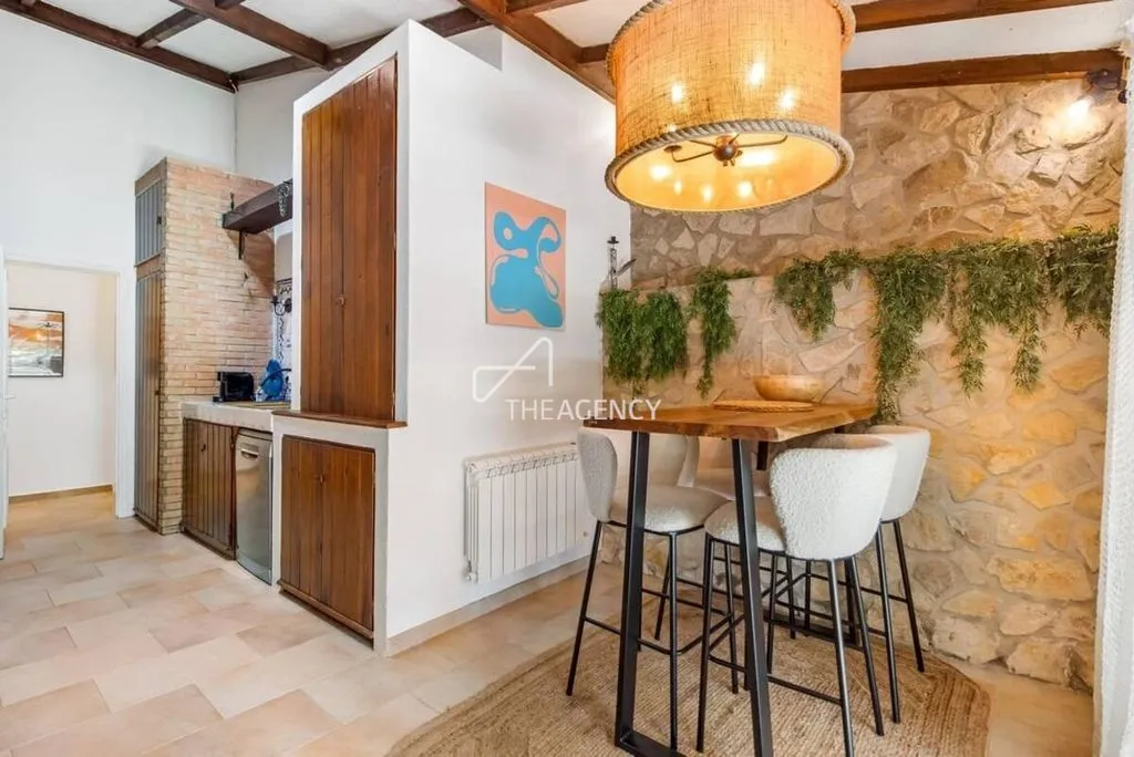 Dining Room - Luxury Villa with Pool in Charneca de Caparica