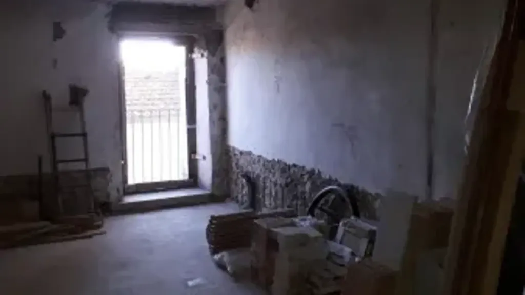 Toad - Rustic Terraced House with Balcony in Scontrone