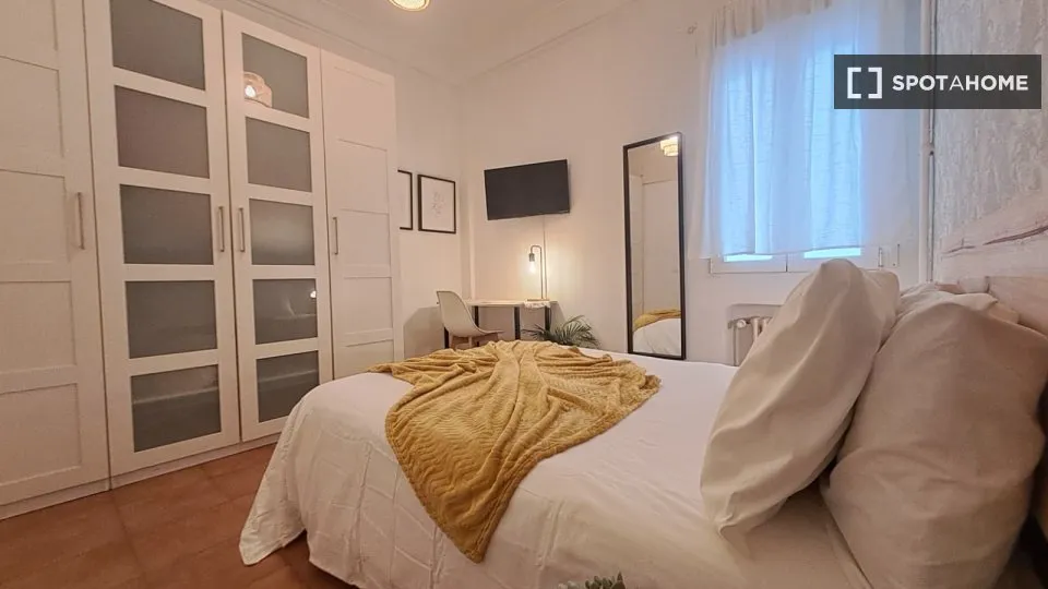 Magamistoad - Shared Apartment Room in Palacio, Madrid