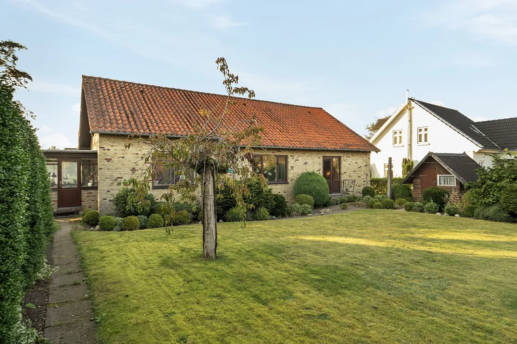 Jardin - Charming Villa with Garden in Vinderup Centre
