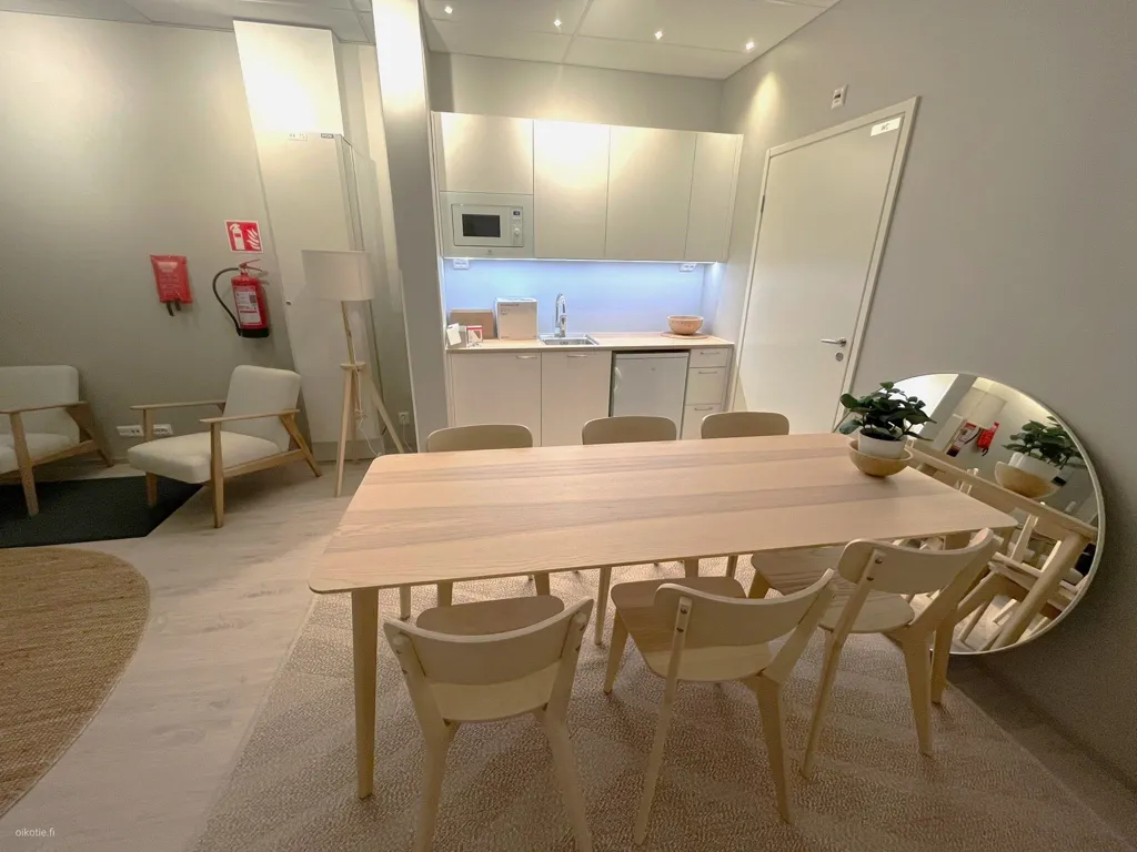 Salle à manger - Modern Apartment with Balcony in Vuosaari
