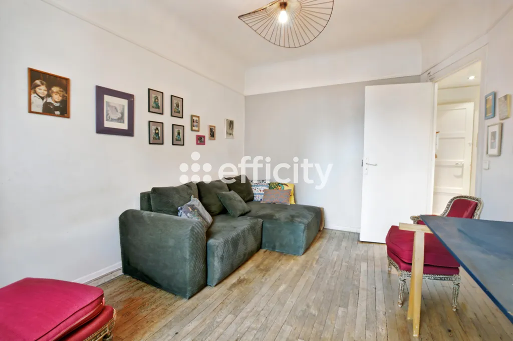 Living Room - Bright 2-Bedroom Apartment with Ascender in Clichy Centre